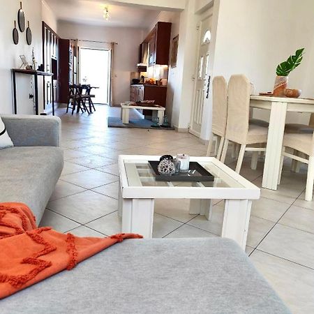 Theasis Apartments Adamantas  ภายนอก รูปภาพ